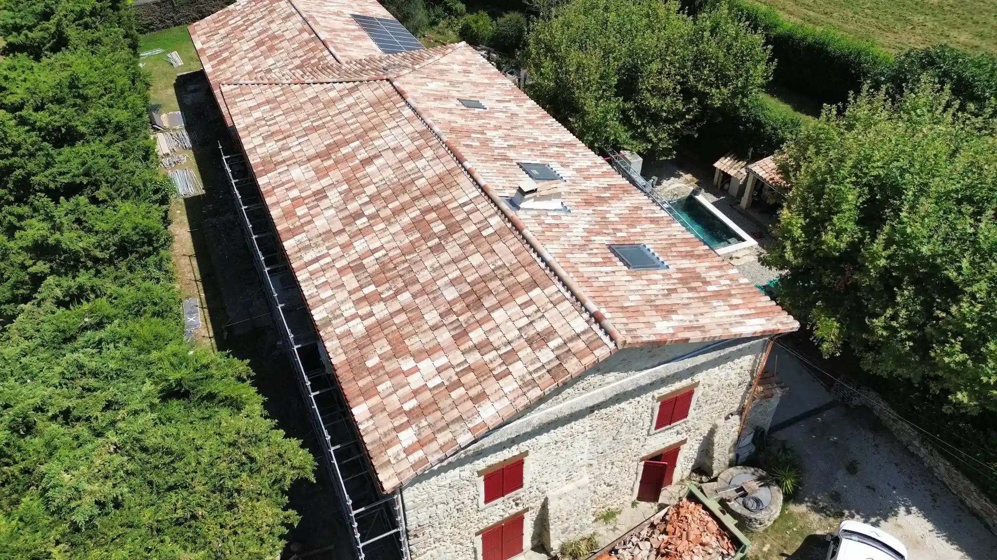 Couverture toiture à Montélimar dans la Drôme (Rhône Alpes)
